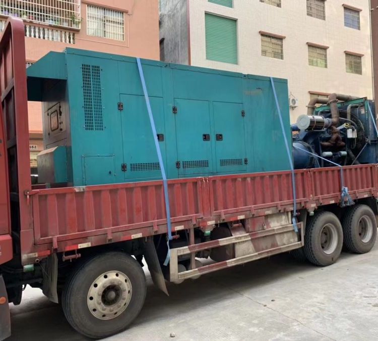 富拉尔基如何在不同负载率下确保 400KW 柴油发电机组的正常运行？