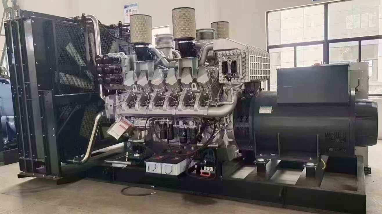 富拉尔基800KW柴油发电机组可以带动多少kw的设备？
