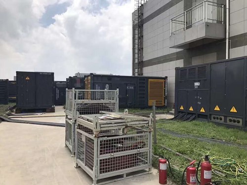 富拉尔基除了定期检查，还有哪些方法可以及时发现接触式转速表探头的磨损？